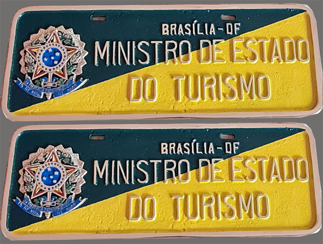 Placa de Carro em Bronze Fundido